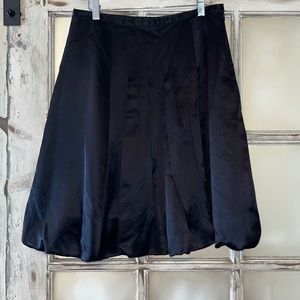 Ann Taylor black silk bubble skirt sz 6